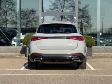 Mercedes GLC C254/X254 Coupe 2.0 220d 197KM 2026 MERCEDES-BENZ GLC 220 d 4-Matic AMG Line Suv 197KM 2026, zdjęcie 3