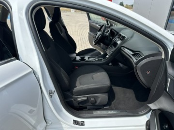 Ford Mondeo V Kombi Facelifting 2.0 EcoBlue 190KM 2019 Ford Mondeo SW LED Kamera Navi Grzane fot. i Szyba, zdjęcie 12