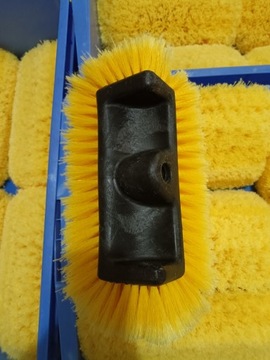 SZCZOTKA I ŚCIĄGACZKA TELESKOPOWA DO MYCIA PANELI FOTOWOLTAICZNYCH ZAWÓR 5M