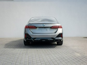 BMW Seria 5 G90-91 Touring 2.0 520d 197KM 2025 BMW 520 xDrive Limuzyna - Dostępny od ręki!, zdjęcie 6