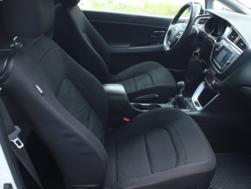 Kia Ceed II Hatchback 5d Facelifting 1.4 DOHC 100KM 2017 Kia Ceed 1.4 MPI, Salon Polska, Serwis ASO, GAZ, zdjęcie 8