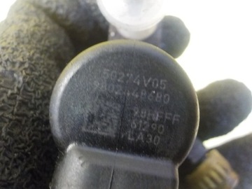 3008 C4 C3 C5 DS3 207 1.6 E-HDI 13R 111KM 9HR VSTŘIKOVAČE VSTŘIKOVACÍ TRYSKA 9802448680