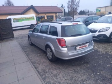 Opel Astra H Kombi 1.6 ECOTEC 115KM 2006 Opel Astra OPEL ASTRA H 1600 benzyna super stan 1.6 Benzyna 115KM, zdjęcie 2