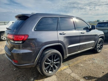 Jeep Grand Cherokee IV 2021 Jeep Grand Cherokee Laredo 2021 3.6l 3.6 Benzyna 293KM, zdjęcie 2