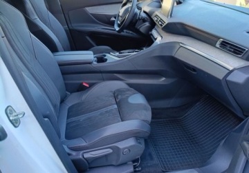 Peugeot 5008 II Crossover Facelifting 1.5 BlueHDi 130KM 2023 Peugeot 5008 GT EAT8 Jak Nowy 1.5 Diesel 130KM, zdjęcie 8