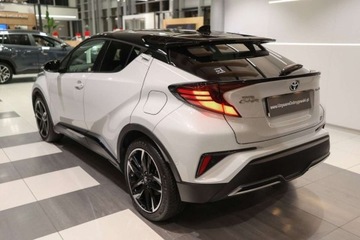 Toyota C-HR I Crossover Facelifting 1.8 Hybrid 122KM 2022 Toyota C-HR 1.8 Hybrid GPF GR Sport 1.8 Hybryda 122KM, zdjęcie 3