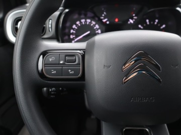 Citroen C3 III Hatchback Facelifting 1.2 PureTech 110KM 2023 Citroen C3 1.2 PureTech, Salon Polska, zdjęcie 15