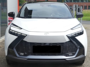 Toyota C-HR II SUV 1.8 Hybrid 140KM 2026 Od ręki - Executive 1.8 Hybrid 140KM | Podgrzewane fotele!, zdjęcie 2