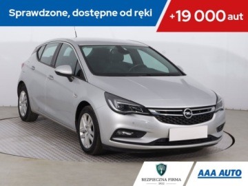 Opel Astra J GTC 1.6 CDTI Ecotec 110KM 2018 Opel Astra 1.6 CDTI, Salon Polska, Serwis ASO