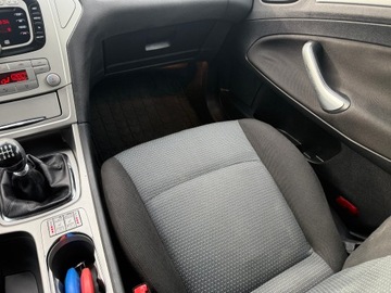 Ford Mondeo IV Hatchback 2.0 Duratorq TDCi DPF 140KM 2008 FORD MONDEO 2.0 TDCI Stan Perfekcyjny Klimatronik odpalanie bez kluczykow, zdjęcie 27