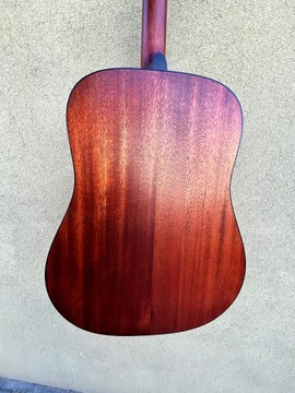 Акустическая гитара Маррис Д.