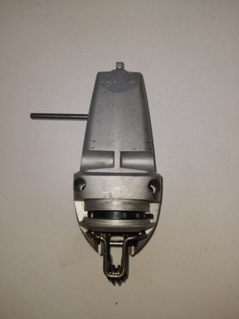 Крышка шестерни лобзика GST 150 2605808934