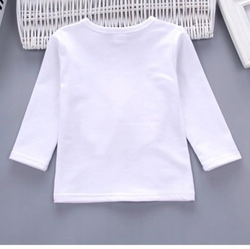 милый спортивный костюм с футболкой четырех цветов