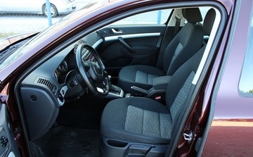 Skoda Octavia II Kombi 1.6 TDI CR DPF 105KM 2011 Skoda Octavia AUTOMAT Bezwypadkowy Piekny 1.6 Diesel 105KM, zdjęcie 12