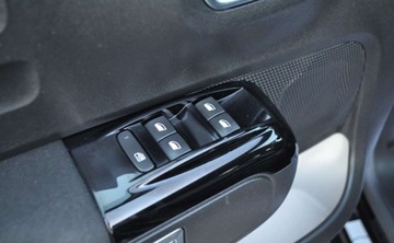 Citroen C3 III Hatchback 1.2 PureTech 110KM 2020 Citroen C3 C-SERIES Benzyna Klimatyzacja LED 1.2 Benzyna 110KM, zdjęcie 17