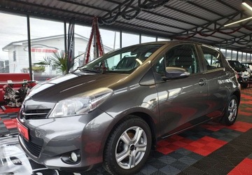 Toyota Yaris III Hatchback 5d 1.33 Dual VVT-i 99KM 2012 Toyota Yaris Toyota Yaris III 1.3BENZYNA ZADBANA 1.3 Benzyna 99KM, zdjęcie 1