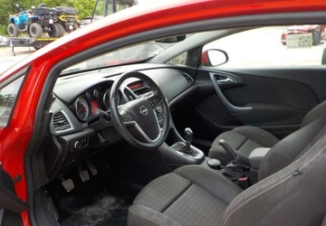 Opel Astra J GTC 1.4 Turbo ECOTEC 120KM 2013 Opel Astra Okazja 1.4 Benzyna 120KM, zdjęcie 23