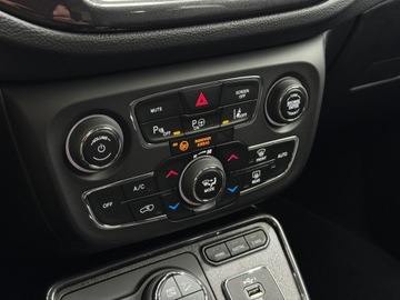 Jeep Compass II SUV Plug-In 1.3 T4 190KM 2020 Jeep Compass Business Plus / Kamera / 1 właściciel, zdjęcie 21