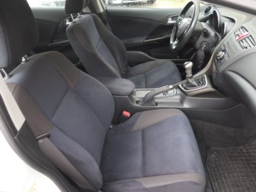 Honda Civic IX Hatchback 5d 1.8 i-VTEC 142KM 2012 Honda Civic 1.8 i-VTEC, Klima, Klimatronic, zdjęcie 7
