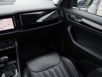 Skoda Kodiaq I SUV 2.0 TDI SCR 200KM 2021 Skoda Kodiaq 2.0 TDI, Salon Polska, 197 KM, 4X4, zdjęcie 7