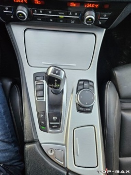 BMW Seria 5 F10-F11 Touring 525d 218KM 2013 BMW Seria 5 525 218KM X -Drive 2.0 Diesel 218KM, zdjęcie 26