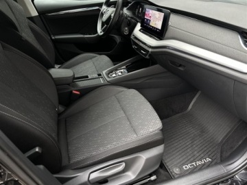 Skoda Octavia IV Liftback 1.5 TSI EVO 150KM 2023 Skoda Octavia 1.5TSI 150KM Style DSG l LED Matrix,, zdjęcie 7