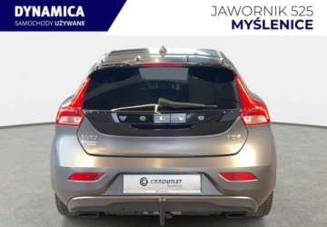Volvo V40 II Hatchback Facelifting 2.0 T5 245KM 2018 Volvo V40 Inscription 2.0 T5 245KM automat 2018 r., Salon PL, HAK 2.0 245KM, zdjęcie 6