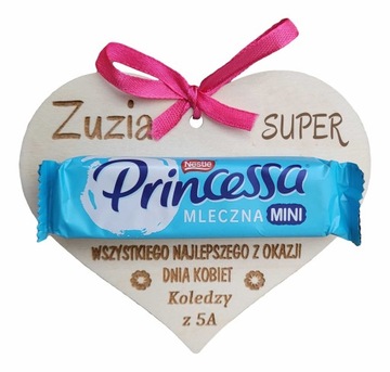 ПОДАРОК ​​НА ЖЕНСКИЙ ДЕНЬ для девочки ИМЯ СЕРДЦЕ С ГРАВИРОВКОЙ + ПЛАТКА