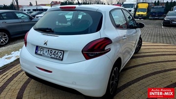 Peugeot 208 I Hatchback 5d Facelifting 1.6 BlueHDi 75KM 2016 Peugeot 208 1.6HDI 75KM Lifiting 1.6 Diesel 75KM, zdjęcie 3
