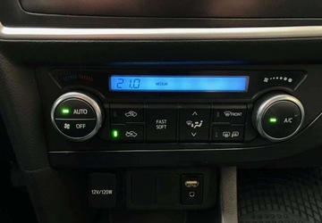 Toyota Auris II Hatchback 5d Facelifting 1.6 Valvematic 132KM 2015 Toyota Auris Toyota Auris 1.6 Active 1.6 Benzyna 132KM, zdjęcie 19