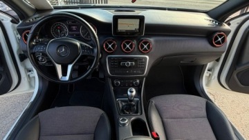 Mercedes Klasa A W176 Hatchback 5d 1.5 180 CDI BlueEFFICIENCY 109KM 2013 Mercedes A 180 1.5CDi 109PS OPŁACONY Bezwypadkowy, zdjęcie 20