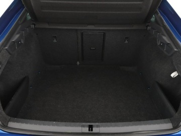 Skoda Octavia IV RS Liftback 2.0 TDI SCR 200KM 2022 Škoda Octavia Skoda Octavia RS 200KM Virtual Navi, zdjęcie 19