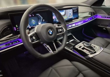 BMW Seria 7 G70 Sedan 3.0 40d 299KM 2025 BMW Seria 7 d xDrive M Pakiet,Hak, Sky Lounge, Driving Assistant Pro, Skre, zdjęcie 9