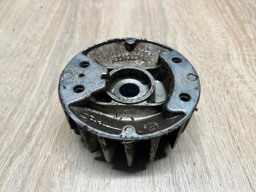 STIHL 011 AVT МАГНИТНОЕ КОЛЕСО