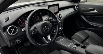 Mercedes GLA I Off-Roader Facelifting 1.6 200 156KM 2018 Mercedes-Benz GLA Salon PL AMG 7G-DCT Ambiente Czujniki Kamera Keyless LED, zdjęcie 9