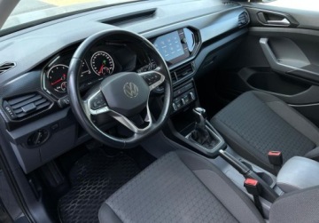 Volkswagen T-Cross SUV 1.0 TSI 110KM 2021 Volkswagen T-Cross Life Pakiety, GPS, Podgrzewane fotele, Rozpoznawanie z, zdjęcie 6
