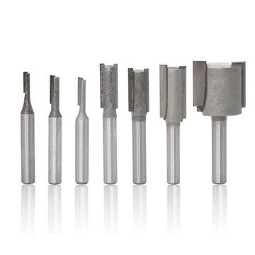 1/ Твердосплавный хвостовик с одним пазом и прямым наконечником.