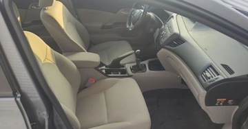 Honda Civic IX Hatchback 5d 1.8 i-VTEC 142KM 2015 Honda Civic Niski przebieg - Polski salon 1.8 Benzyna 142KM, zdjęcie 19