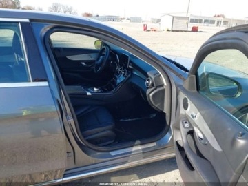 Mercedes Klasa C W205 2018 Mercedes-Benz Klasa C MERCEDES-BENZ C 300 2.0 Benzyna 241KM, zdjęcie 8
