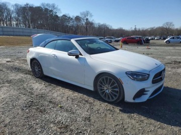 Mercedes Klasa E W214 2023 Mercedes-Benz Klasa E 450 2023 3.0 Benzyna 362KM, zdjęcie 4