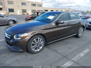 Mercedes Klasa C W205 2018 Mercedes-Benz Klasa C 2018 MERCEDES-BENZ C 300 2.0 Benzyna 241KM, zdjęcie 2