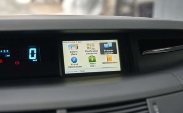 Renault Espace IV Van Facelifting 2.0 dCi 150KM 2013 Renault Grand Espace Renault Grand Espace 2.0 dCi FAP Initiale 2.0 Diesel, zdjęcie 35