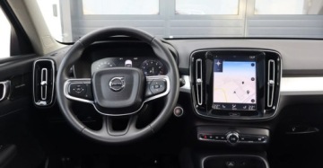 Volvo XC40 Crossover 2.0 T5 247KM 2018 Volvo XC 40 T5 247KM AWD Momentum Into Salon POLSKA I Wlasciciel Gwarancja, zdjęcie 10