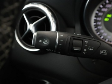 Mercedes GLA I Off-roader 1.6 200 156KM 2016 Mercedes GLA 200 automat full LED navi klima auto, zdjęcie 31