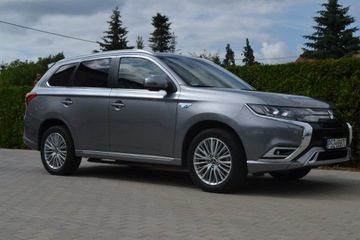 Mitsubishi Outlander III 2019 PHEV 2.4 4x4 NAJBOGATSZA WERSJA, zdjęcie 8