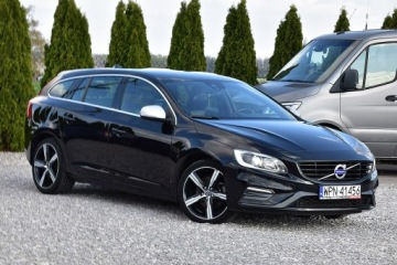 Volvo V60 I Kombi Facelifting 2.0 D4 DRIVE-E 190KM 2018 Volvo V60 2,0D4 190Km R-Design Alcantara Led Navi, zdjęcie 19
