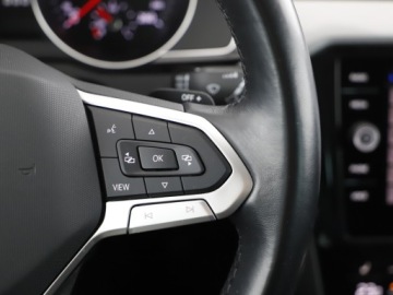 Volkswagen Passat B8 Variant Facelifting 2.0 TDI SCR 150KM 2022 Volkswagen Passat Variant | Kamera Cofania | Tempo, zdjęcie 17