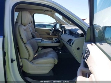Lincoln Navigator III 2021 Lincoln Navigator 2021r., 4x4, 3.5L 3.5 Benzyna 450KM, zdjęcie 8
