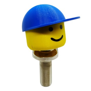 Мужчина в шляпе, чехол на фаркоп, чехол