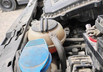 Skoda Citigo Hatchback 5d 1.0 75KM 2015 Skoda Citigo 2015r, Salonowa, 1.0 LPG. Uszkodzony lewy i prawy bok. Jezdzi, zdjęcie 19